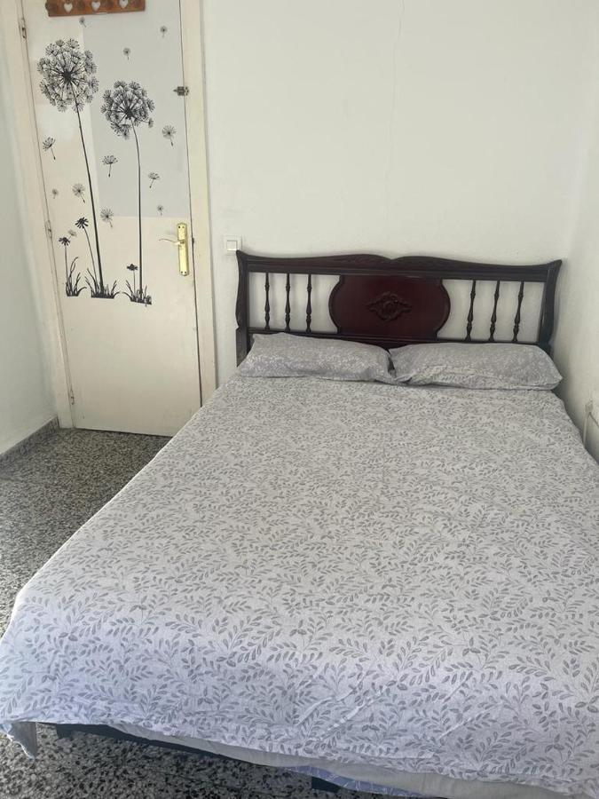 Apartamento De Habitaciones Privadas En El Centro De Màlaga Exteriér fotografie
